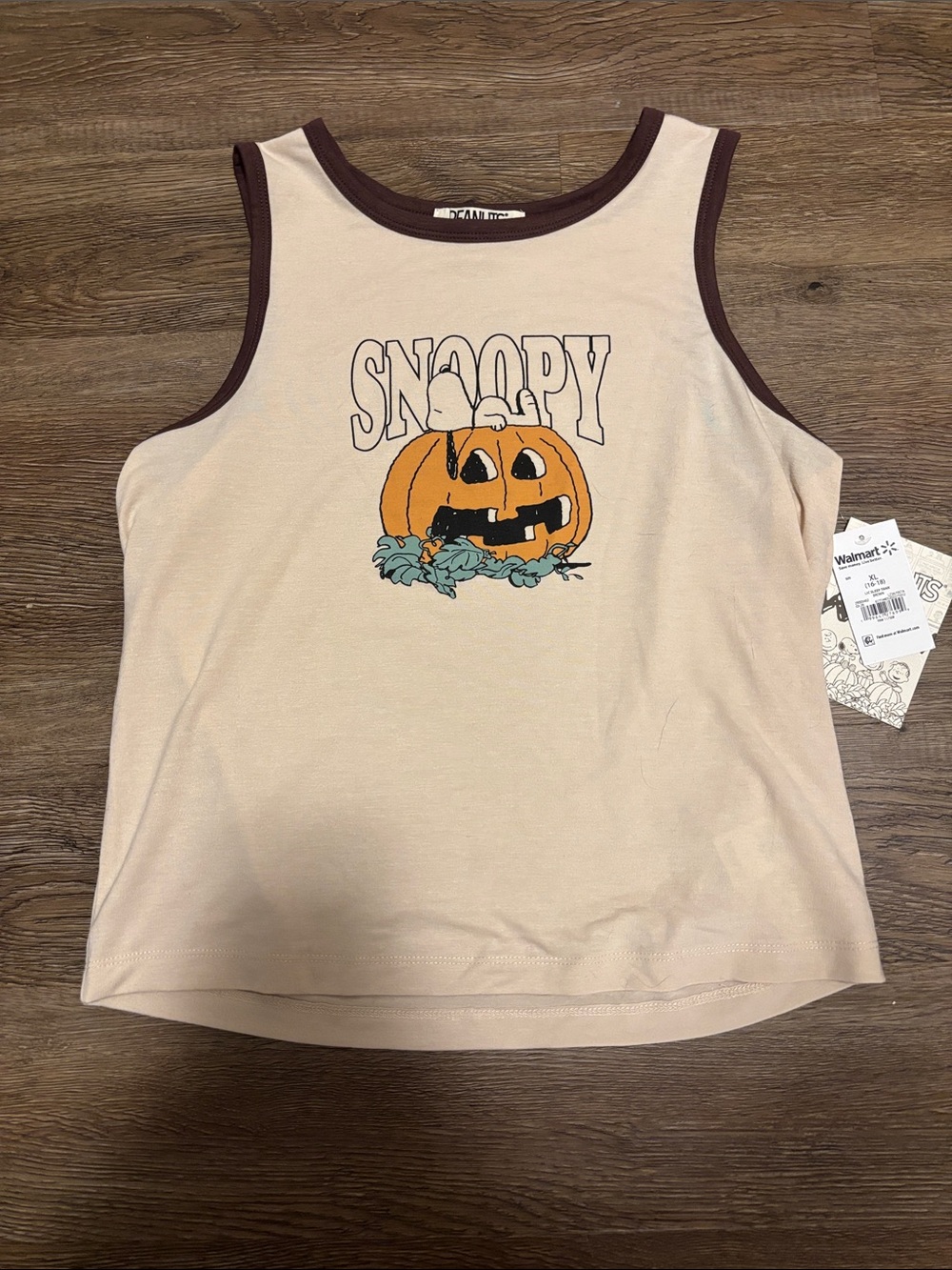 brand new women’s halloween snoopy pajama top - Picture 1 of 3